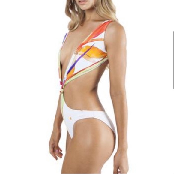 La Gotta Swim Cut-Out Monokini - Picture 7 of 7